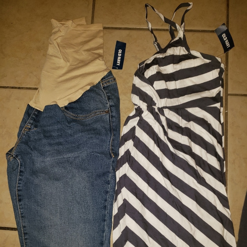 Maternity clothes - Picture 2 of 4